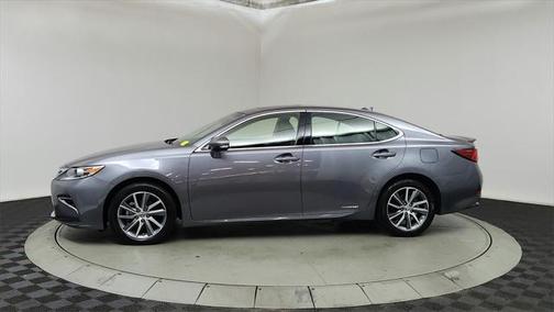 2016 Lexus ES 300h Base