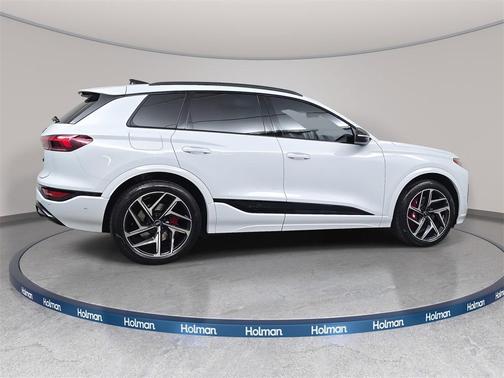 2025 Audi SQ6 e-tron Prestige quattro