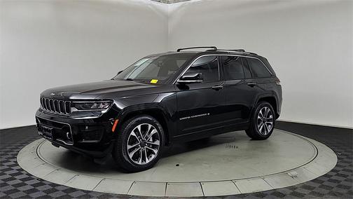 2022 Jeep Grand Cherokee Overland