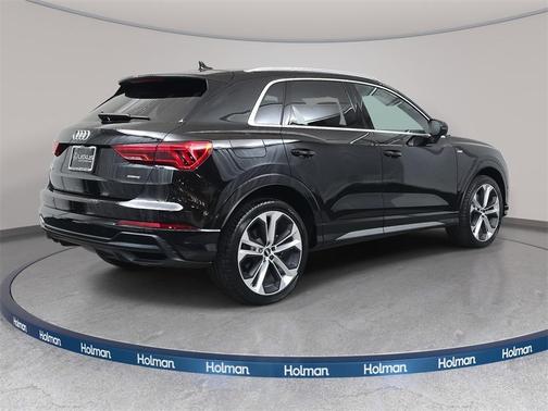 2019 Audi Q3 2.0T S line Prestige