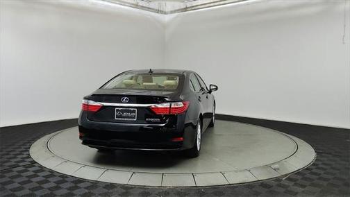 2013 Lexus ES 300h Base