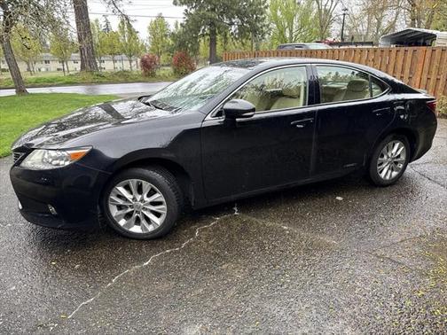 2013 Lexus ES 300h Base