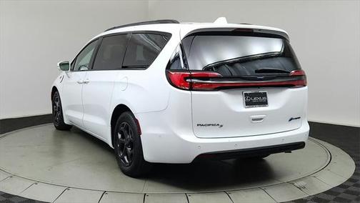 2021 Chrysler Pacifica Hybrid Touring L