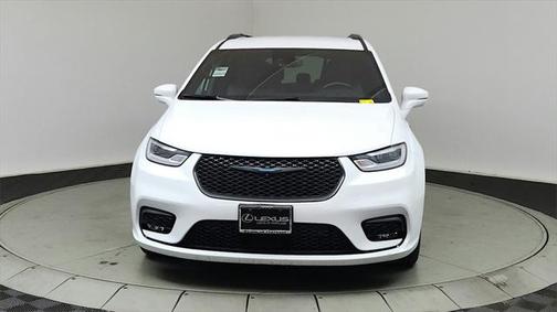 2021 Chrysler Pacifica Hybrid Touring L