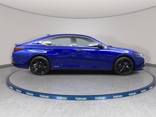 2022 Lexus ES 300h F SPORT