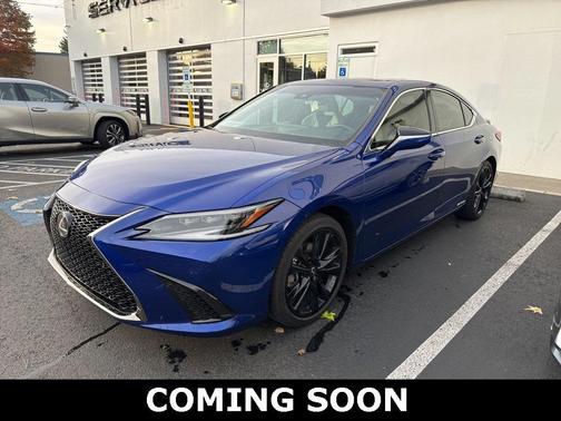 2022 Lexus ES 300h F SPORT