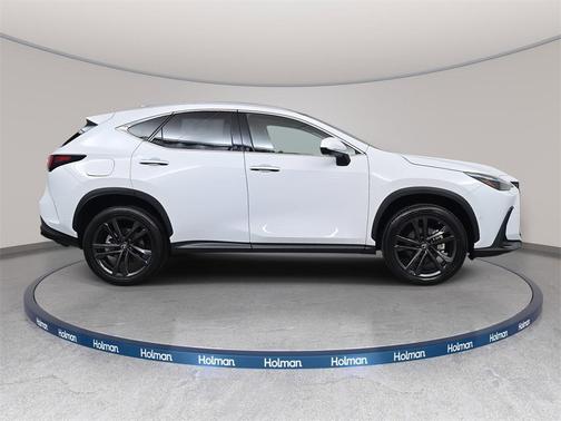 2026 Lexus NX 450h+ Luxury