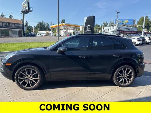 2022 Porsche Cayenne S