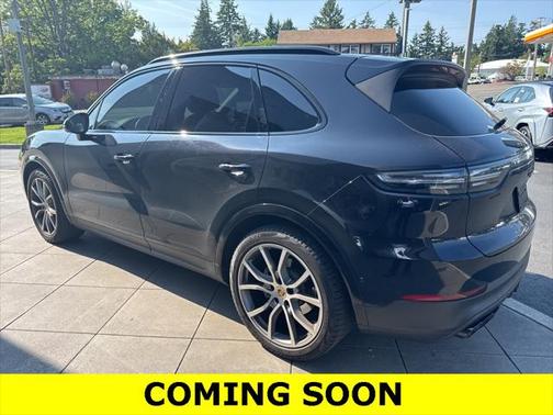 2022 Porsche Cayenne S