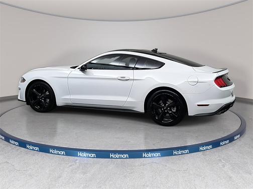 2022 Ford Mustang EcoBoost