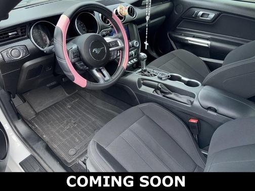 2022 Ford Mustang EcoBoost
