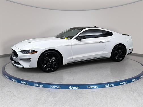2022 Ford Mustang EcoBoost