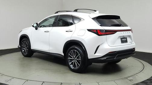 2025 Lexus NX 350h Premium