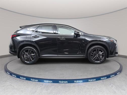 2026 Lexus NX 450h+ Luxury