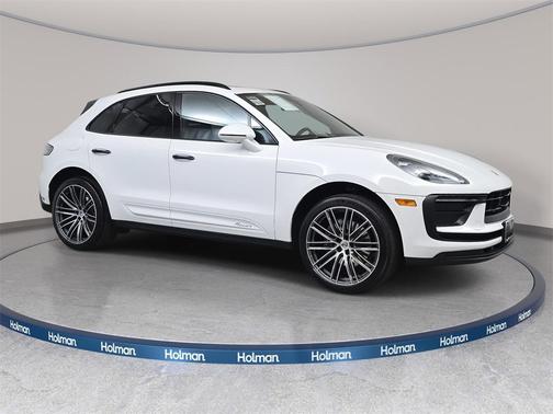 2023 Porsche Macan T