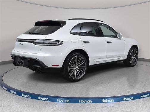 2023 Porsche Macan T