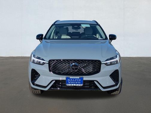 2026 Volvo XC60 Plug-In Hybrid T8 Ultra Dark