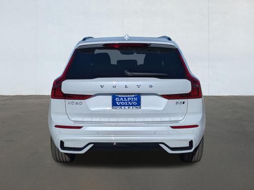 2026 Volvo XC60 B5 Plus Dark