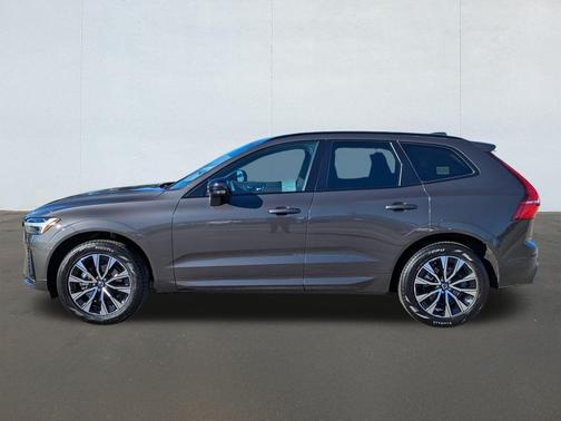 2025 Volvo XC60 B5 Core