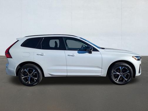 2026 Volvo XC60 B5 Core