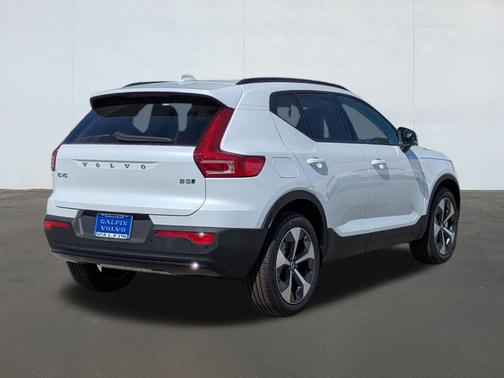 Crystal White 2026 Volvo XC40 B5 Plus Dark