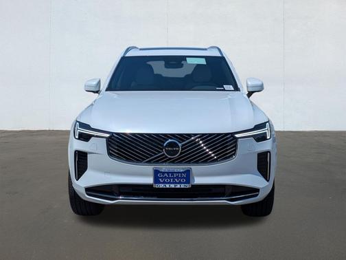 Crystal White Pearl 2026 Volvo XC90 Plus, B5 AWD Gas (mild hybrid), Gasoline, Bright, 7 Seats