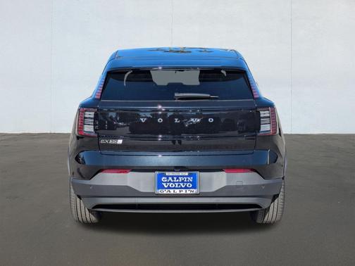 Onyx Black Metallic 2026 Volvo EX30 Plus