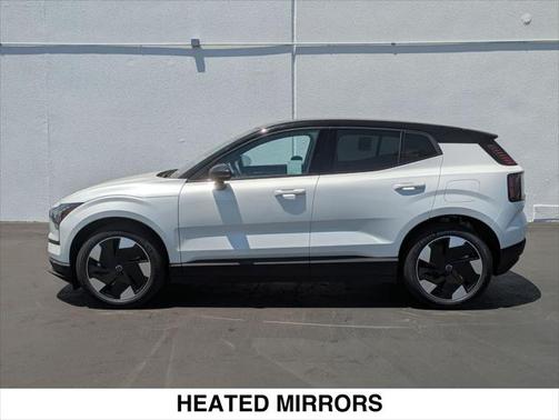 2025 Volvo EX30 Twin Motor Plus