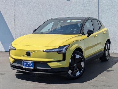 2025 Volvo EX30 Twin Motor Plus