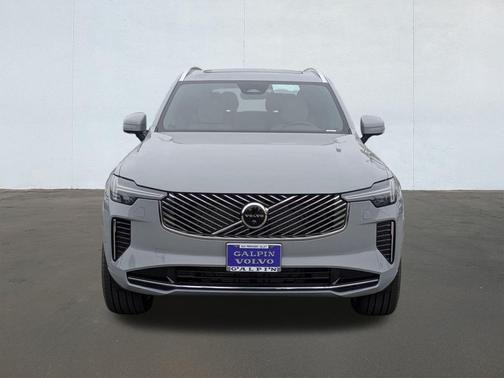 2026 Volvo XC90 B5 Plus Bright