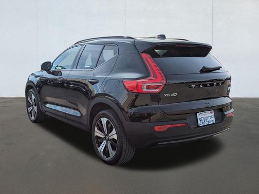 2023 Volvo XC40 Recharge Pure Electric Twin Plus