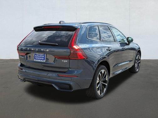 2026 Volvo XC60 Plug-In Hybrid T8 Plus