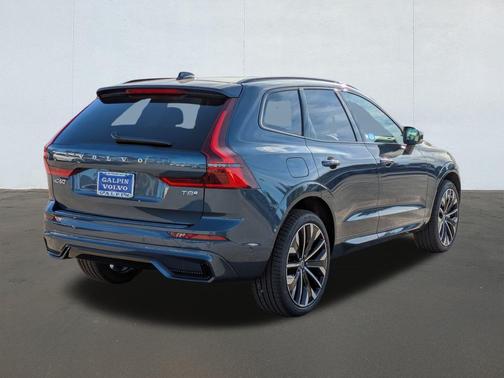 2026 Volvo XC60 Plug-In Hybrid T8 Ultra Dark
