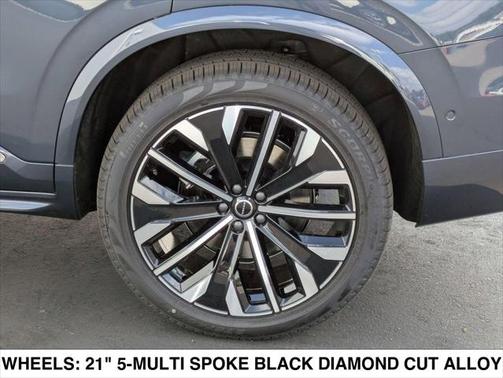 2025 Volvo XC90 Plug-In Hybrid T8 Ultra 7-Seater