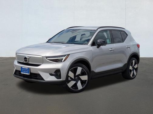 Silver Dawn Metallic 2023 Volvo XC40 Recharge Pure Electric Twin Ultimate