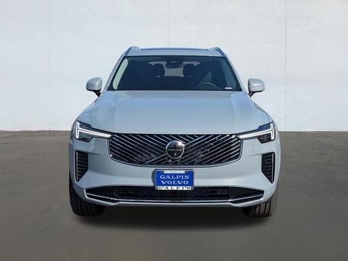 2026 Volvo XC90 B5 Plus Bright