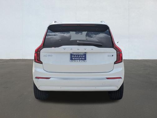 Crystal White Pearl 2026 Volvo XC90 Plus, B6 AWD Gas (mild hybrid), Gasoline, Bright, 7 Seats