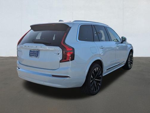 2026 Volvo XC90 B5 Plus 7-Seater
