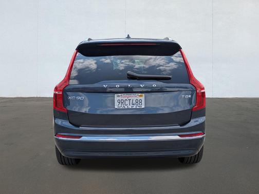 2025 Volvo XC90 Plug-In Hybrid T8 Plus 7-Seater