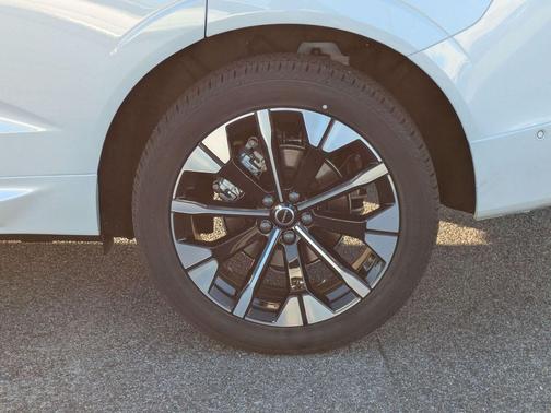 2026 Volvo XC60 B5 Plus Dark