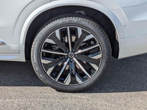 2026 Volvo XC90 Plug-In Hybrid T8 Ultra Bright