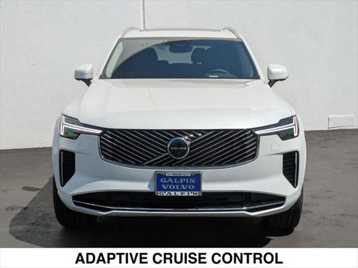 2025 Volvo XC90 B6 Plus 7-Seater