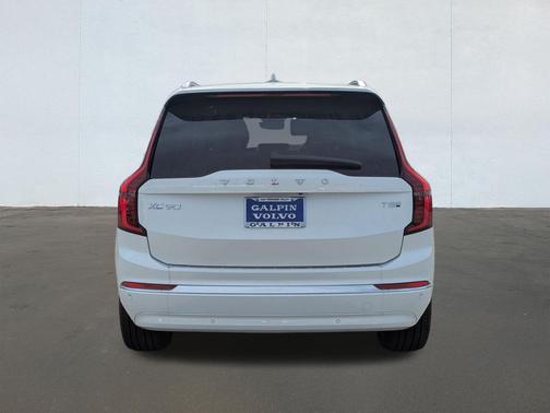 Crystal White Pearl 2026 Volvo XC90 Plug-In Hybrid T8 Plus Bright