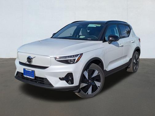 2026 Volvo EX40 Plus