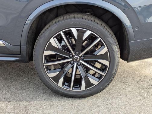 2026 Volvo XC90 Plug-In Hybrid T8 Ultra Bright