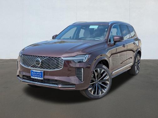 2025 Volvo XC90 B5 Plus 7-Seater