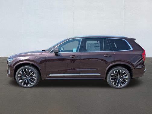 2025 Volvo XC90 B5 Plus 7-Seater