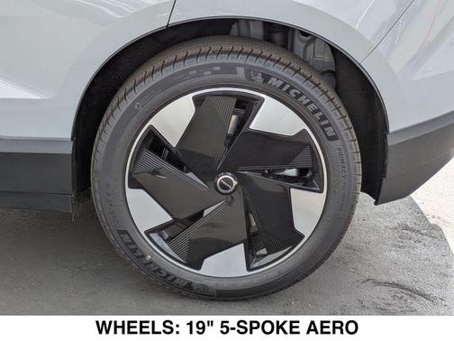 2025 Volvo EX30 Twin Motor Plus