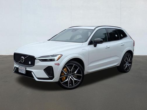 Crystal White Metallic 2024 Volvo XC60 Recharge Plug-In Hybrid T8 Polestar