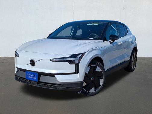2025 Volvo EX30 Twin Motor Plus